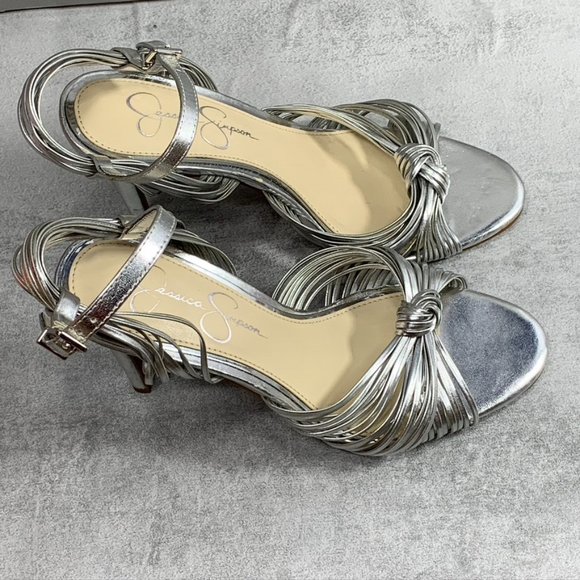 Jessica Simpson Silver Strappy Knotted Vamp Detail - Picture 2 of 10